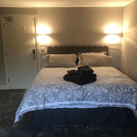 Eccleshall Bed And Breakfast ภายนอก รูปภาพ