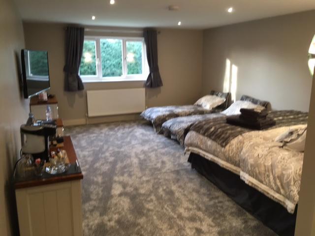 Eccleshall Bed And Breakfast ภายนอก รูปภาพ